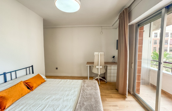 Alquiler de habitación de Larga Estancia - habitación individual - Elche
