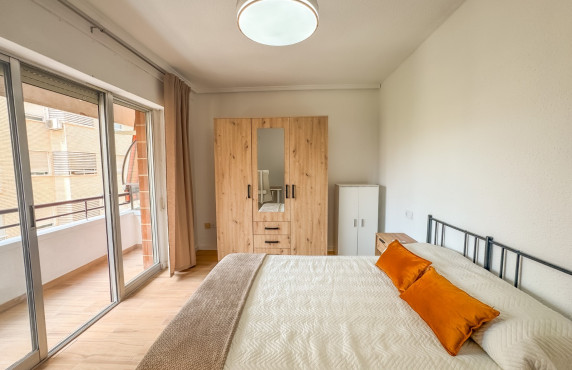 Alquiler de habitación de Larga Estancia - habitación individual - Elche