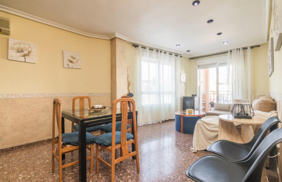 For Sale - Flat - Petrer