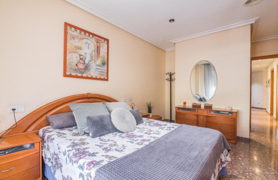 For Sale - Flat - Petrer