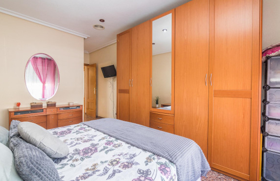 For Sale - Flat - Petrer