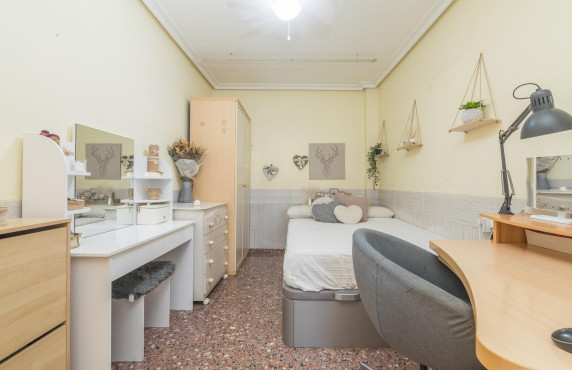 For Sale - Flat - Petrer