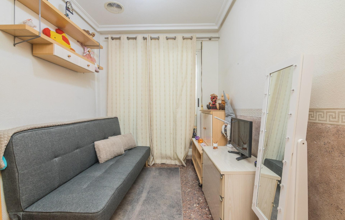 For Sale - Flat - Petrer