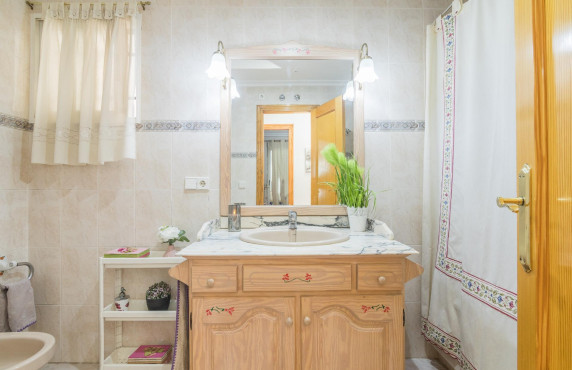 For Sale - Flat - Petrer