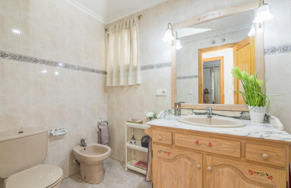 For Sale - Flat - Petrer