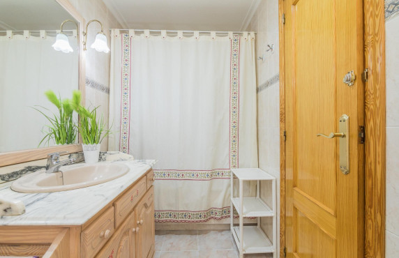 For Sale - Flat - Petrer