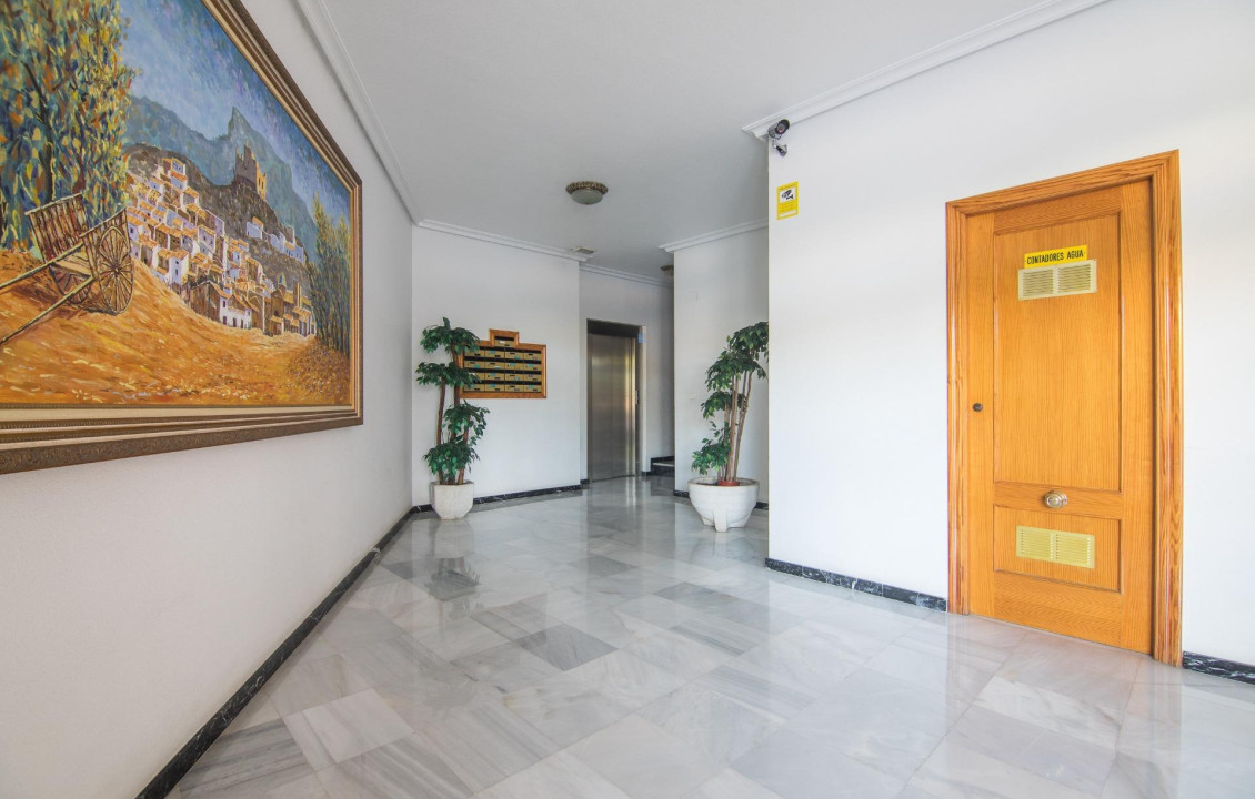 For Sale - Flat - Petrer