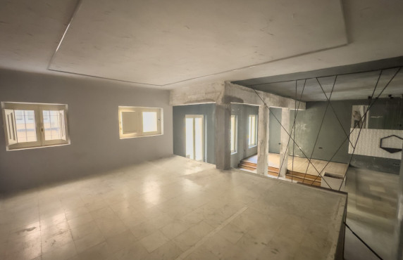 Alquiler Larga Estancia - Local comercial - Elche - Centro