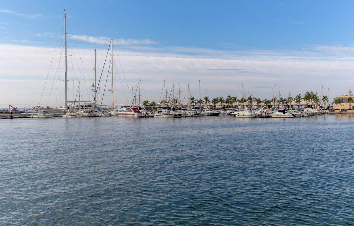 Venta - Apartamento - Santa Pola - Club nautico