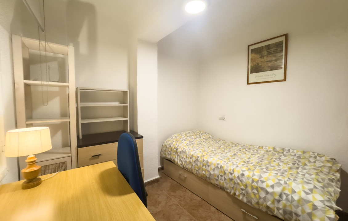 Alquiler Larga Estancia - Apartamento - Elche - Calle del Alférez Cosido