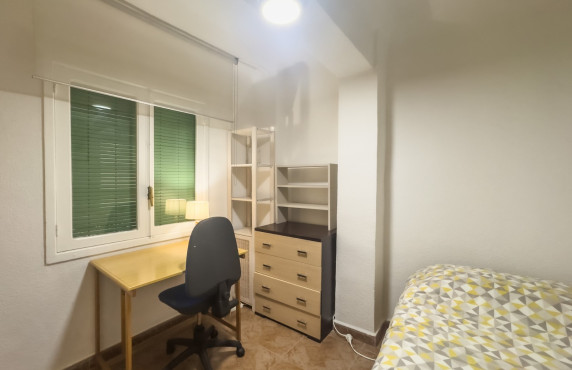 Alquiler Larga Estancia - Apartamento - Elche - Calle del Alférez Cosido