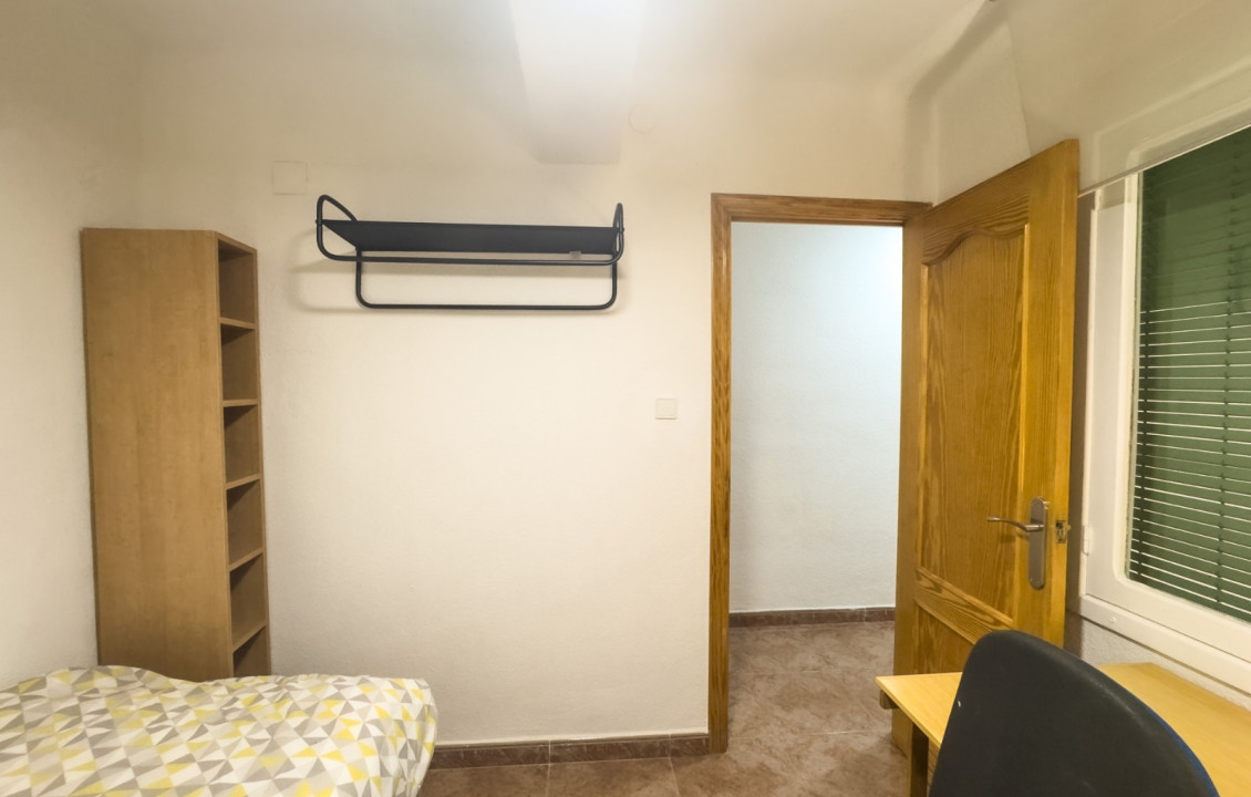 Alquiler Larga Estancia - Apartamento - Elche - Calle del Alférez Cosido