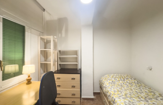 Alquiler Larga Estancia - Apartamento - Elche - Calle del Alférez Cosido