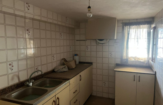 For Sale - house - Pinoso - Comunidad valenciana