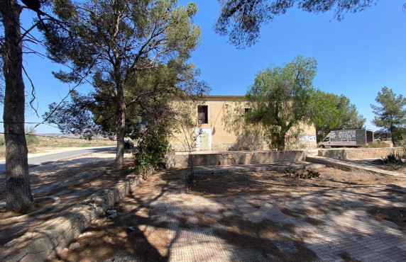 For Sale - Country house - Elda - Las Trescientas - San Francisco