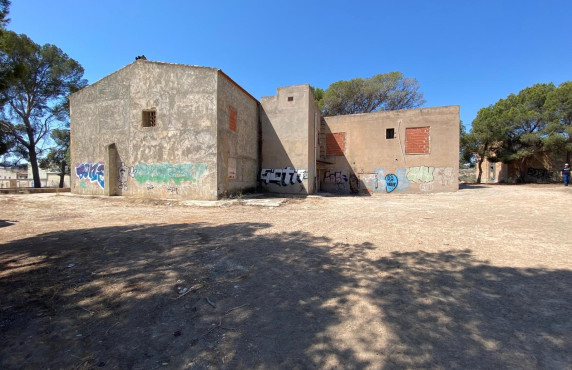 For Sale - Country house - Elda - Las Trescientas - San Francisco