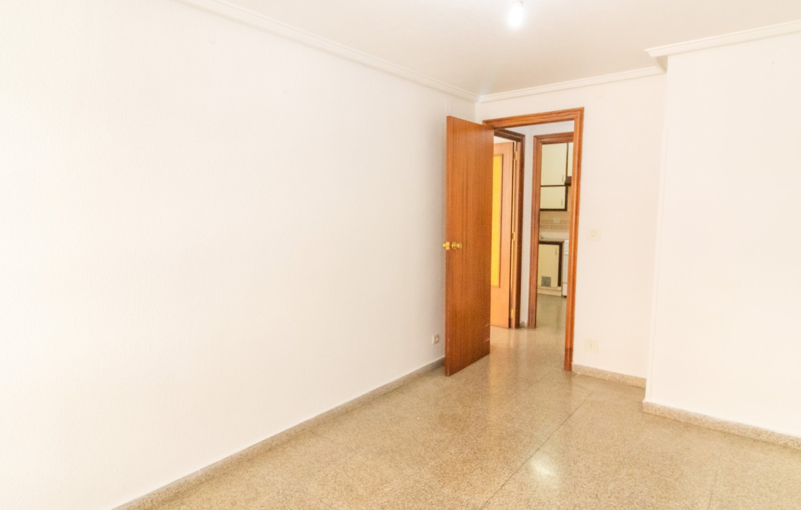 For Sale - Flat - Elche - Plaza La Aparadora