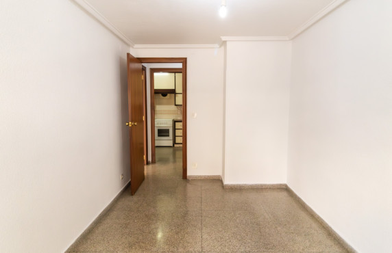 For Sale - Flat - Elche - Plaza La Aparadora