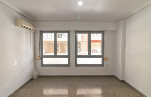 For Sale - Flat - Elche - Plaza La Aparadora