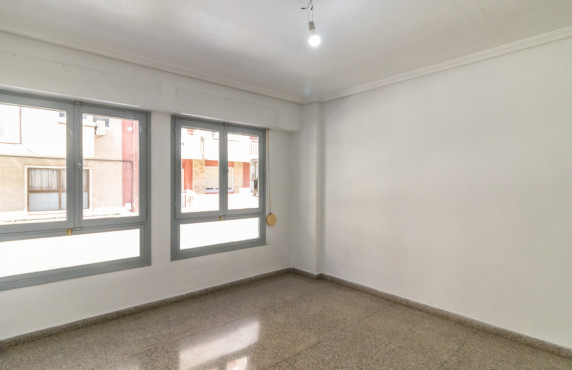 For Sale - Flat - Elche - Plaza La Aparadora