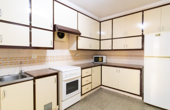 For Sale - Flat - Elche - Plaza La Aparadora