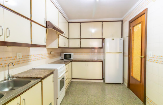 For Sale - Flat - Elche - Plaza La Aparadora
