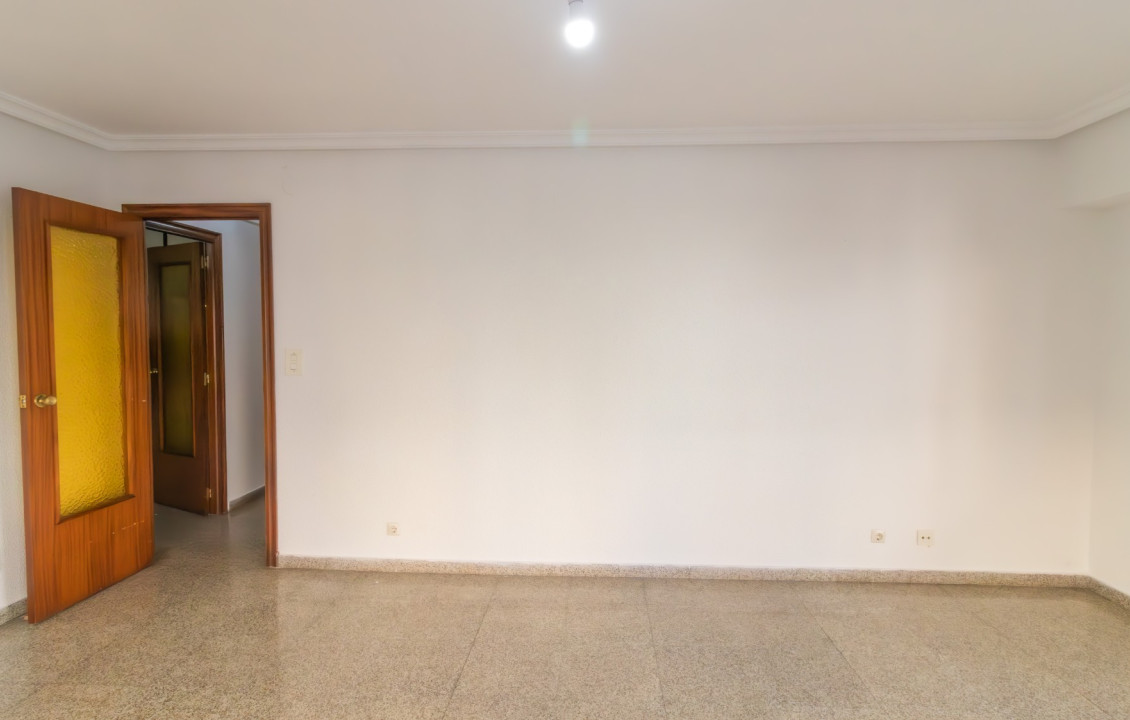 For Sale - Flat - Elche - Plaza La Aparadora