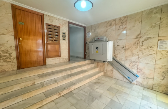 For Sale - Flat - Elche - Plaza La Aparadora