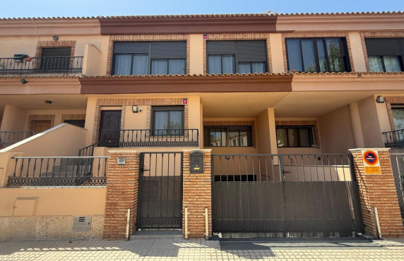 For Sale - Terraced house - Pilar de la Horadada - Zona Pueblo