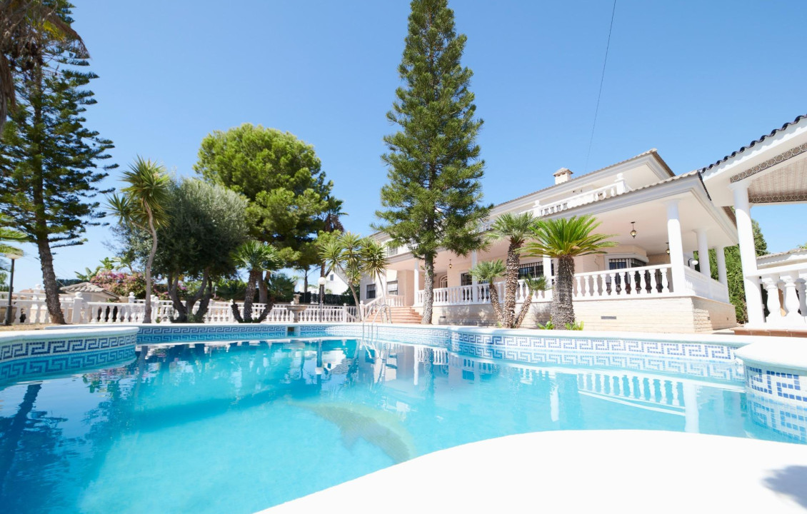 For Sale - villa - San Vicente del Raspeig - Los Girasoles