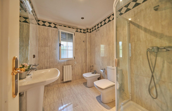 For Sale - villa - San Vicente del Raspeig - Los Girasoles