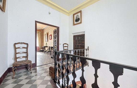 Venta - house - Biar - Ayuntamiento