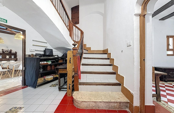 Venta - house - Biar - Ayuntamiento