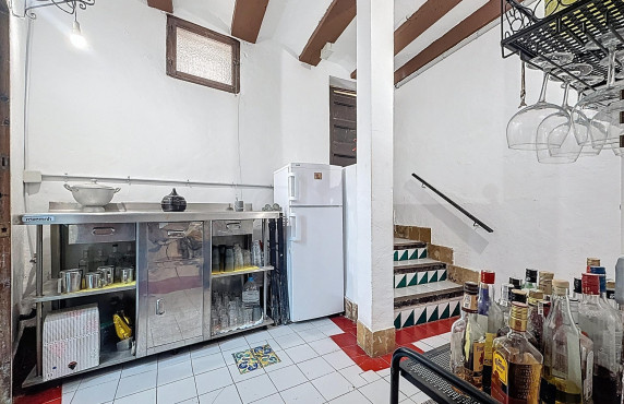 Venta - house - Biar - Ayuntamiento