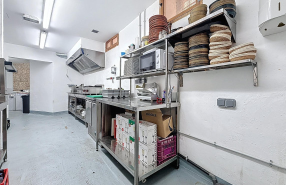 Venta - house - Biar - Ayuntamiento