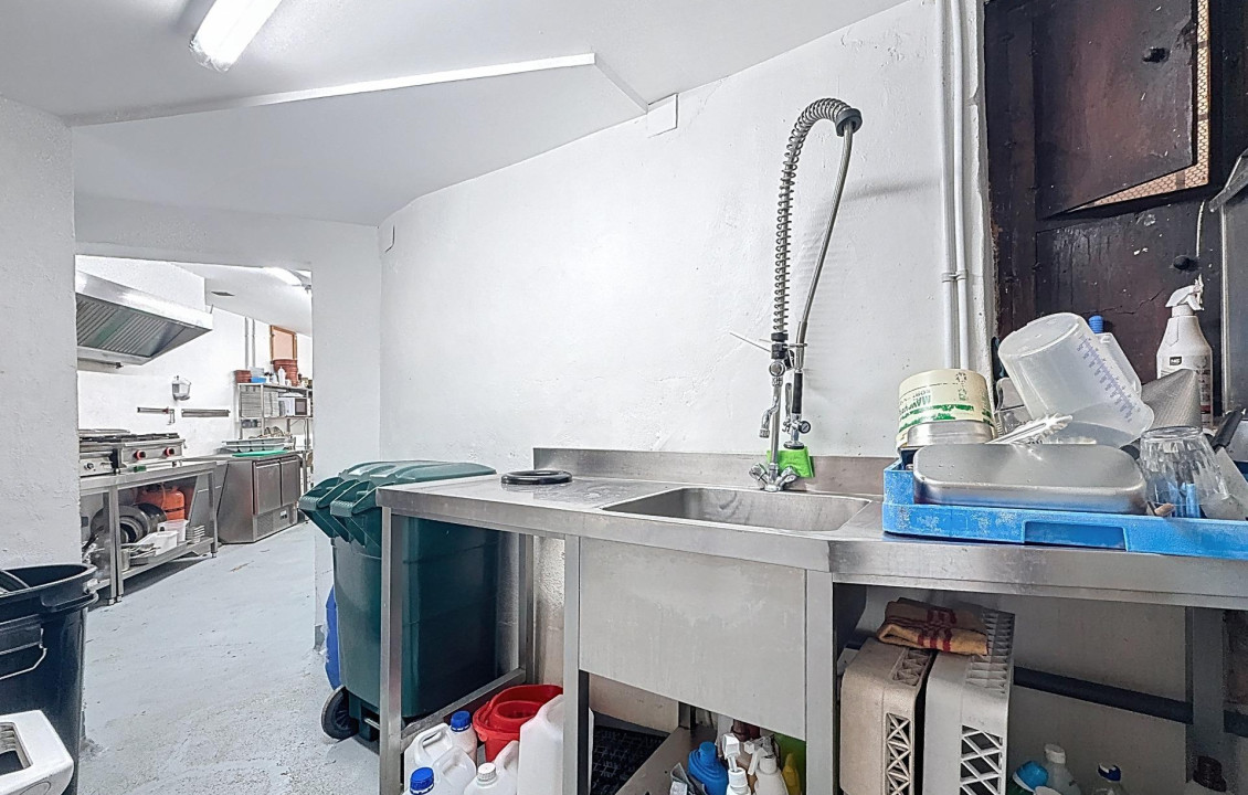 Venta - house - Biar - Ayuntamiento