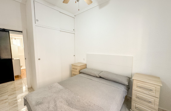 Alquiler Larga Estancia - Piso - Elche - Plaza Obispo Siuri