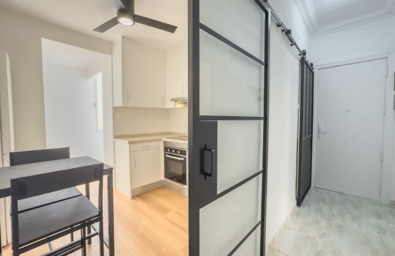 Alquiler Larga Estancia - Piso - Elche - Plaza Obispo Siuri