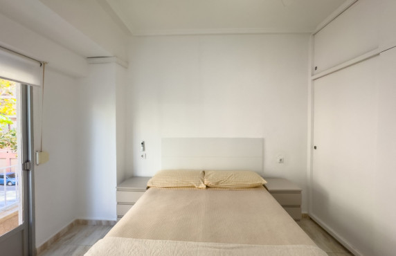 Alquiler Larga Estancia - Piso - Elche - Plaza Obispo Siuri