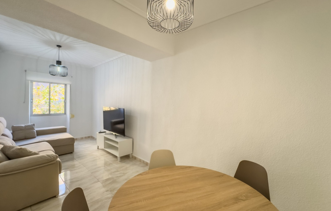 Alquiler Larga Estancia - Piso - Elche - Plaza Obispo Siuri