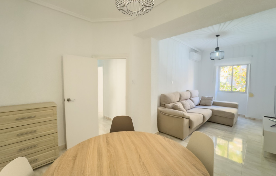 Alquiler Larga Estancia - Piso - Elche - Plaza Obispo Siuri