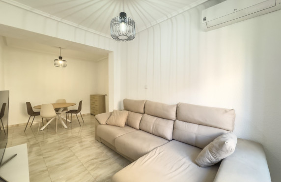 Alquiler Larga Estancia - Piso - Elche - Plaza Obispo Siuri