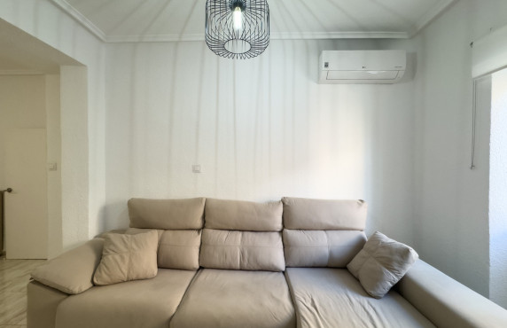 Alquiler Larga Estancia - Piso - Elche - Plaza Obispo Siuri