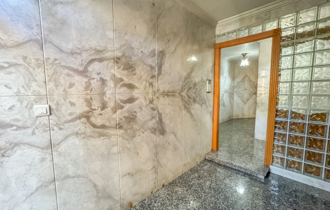 Alquiler Larga Estancia - Apartamento - Elche - Plaza Benidorm