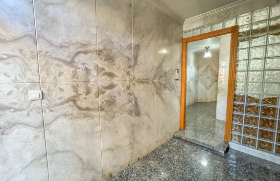 Alquiler Larga Estancia - Apartamento - Elche - Plaza Benidorm