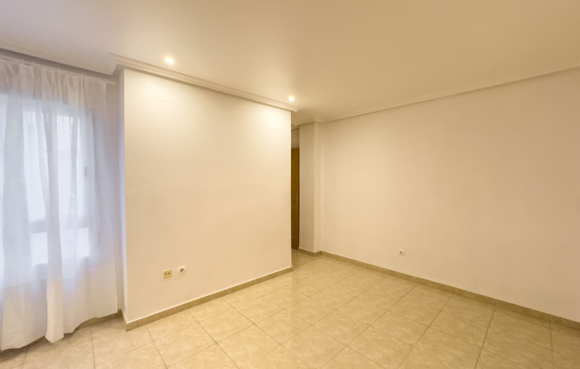 Alquiler Larga Estancia - Apartamento - Elche - Plaza Benidorm