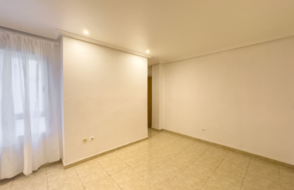 Alquiler Larga Estancia - Apartamento - Elche - Plaza Benidorm