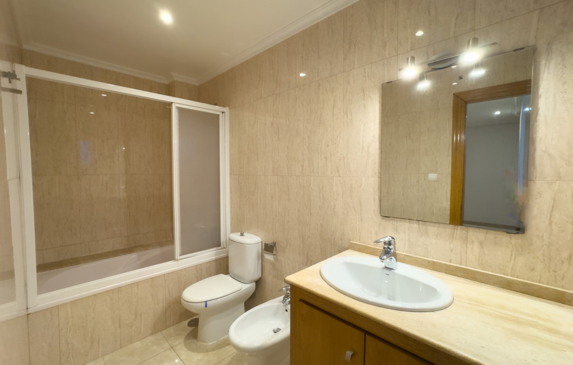 Alquiler Larga Estancia - Apartamento - Elche - Plaza Benidorm