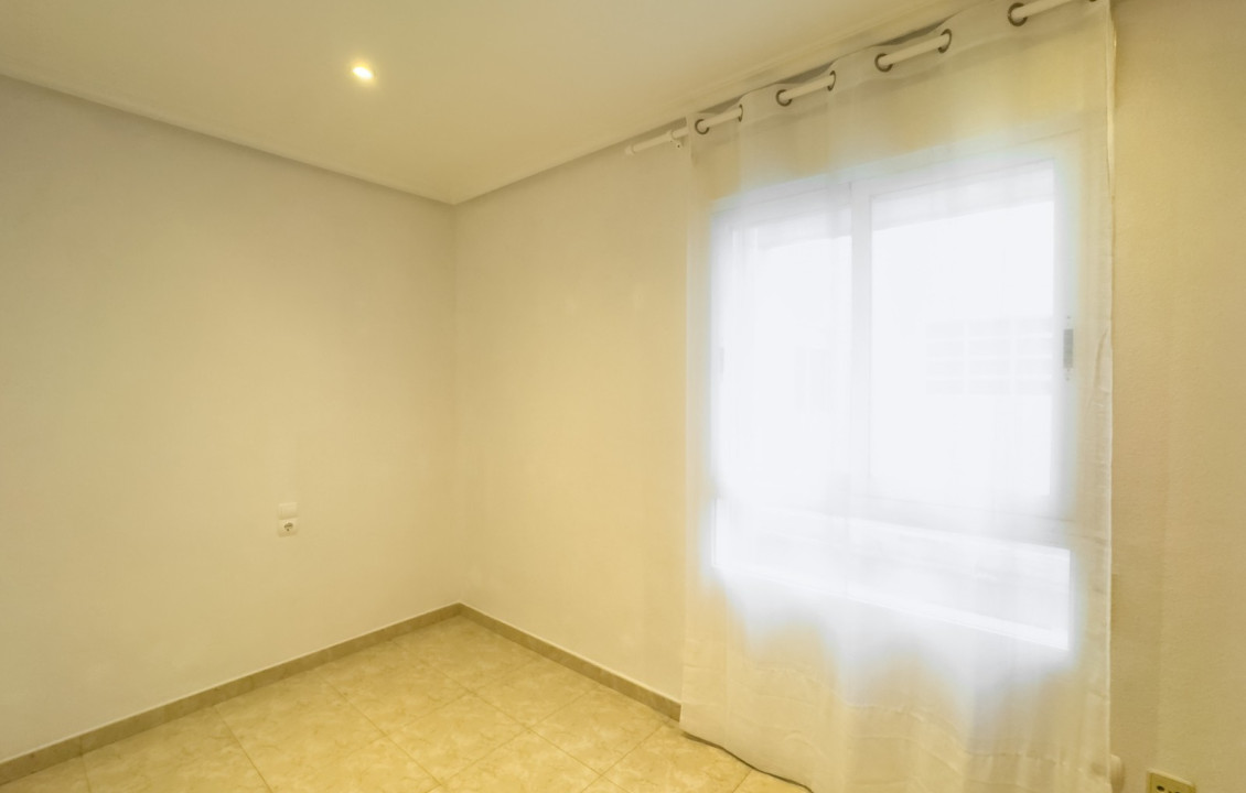 Alquiler Larga Estancia - Apartamento - Elche - Plaza Benidorm