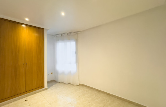 Alquiler Larga Estancia - Apartamento - Elche - Plaza Benidorm